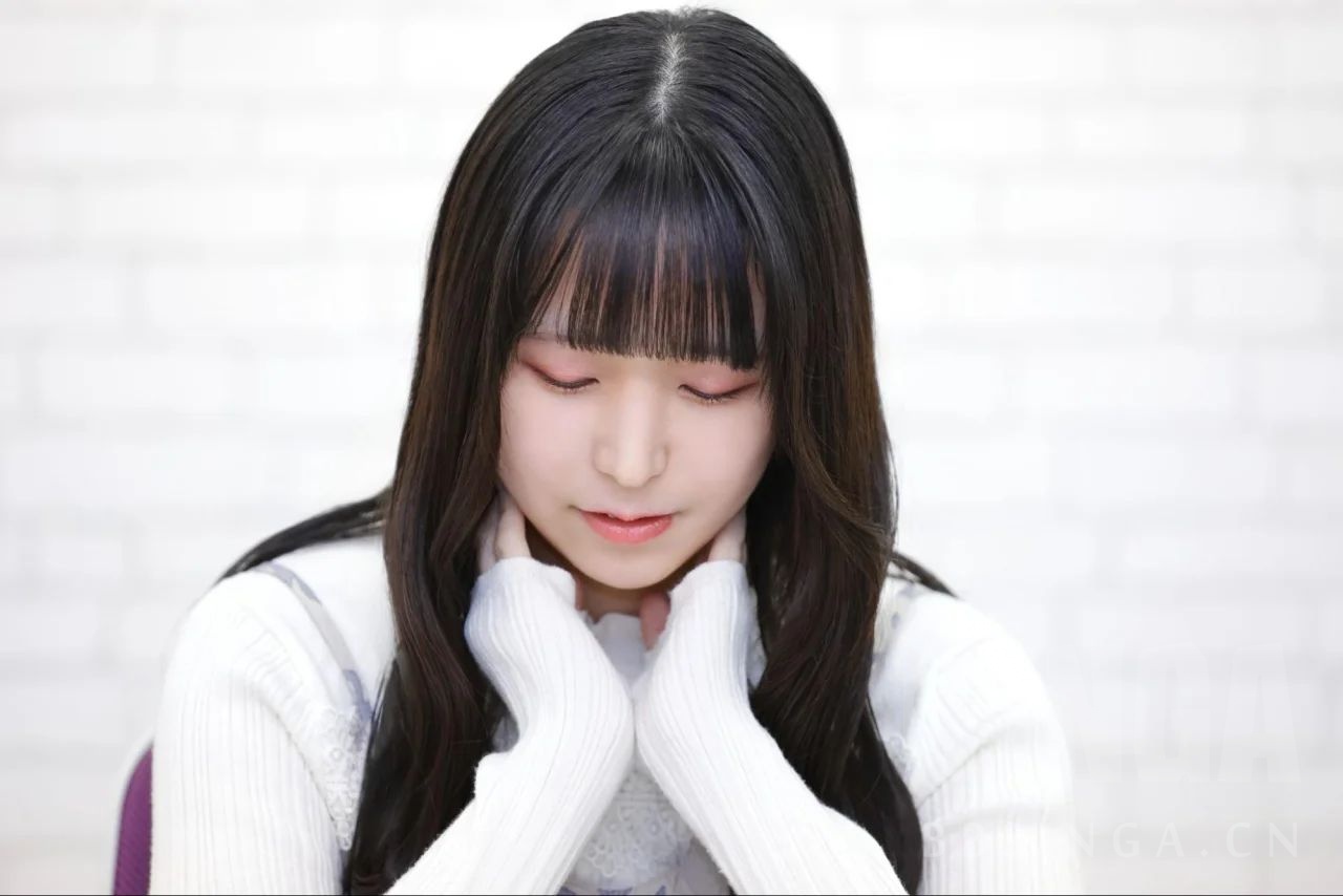 妃那